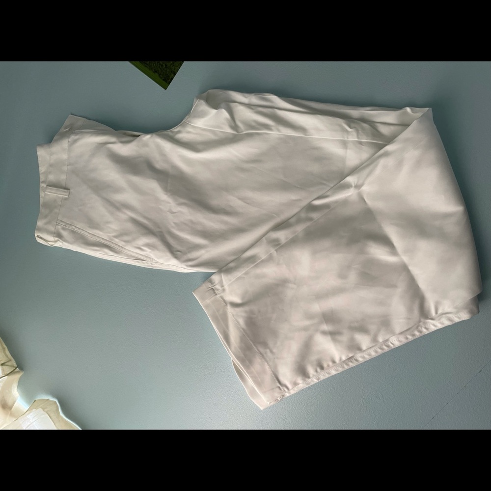 Nike golf pants white 28-32 NWT